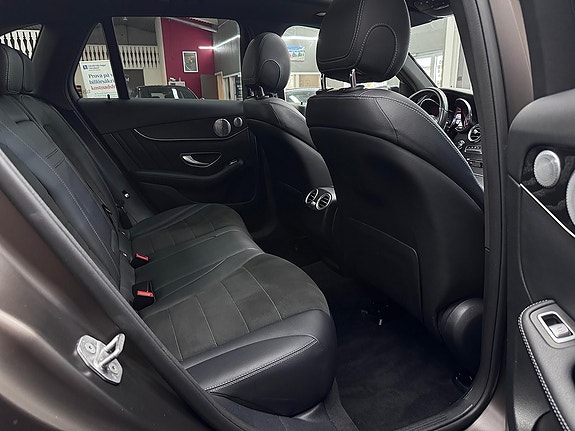 Mercedes-Benz GLC220 d 21 of 23
