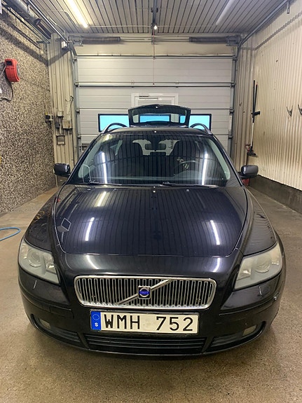 Volvo V50 4 of 11