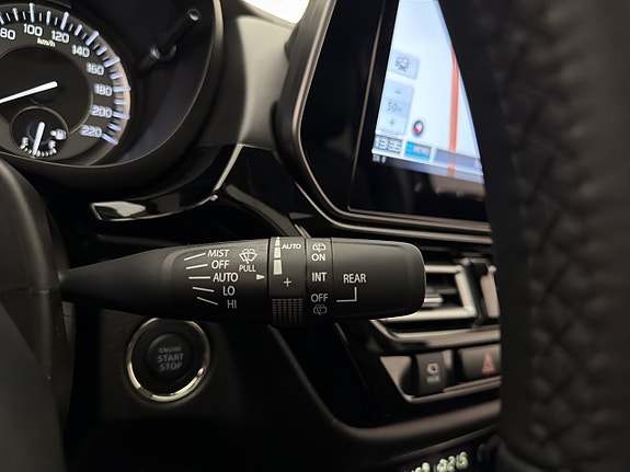Suzuki S-Cross 17 of 30