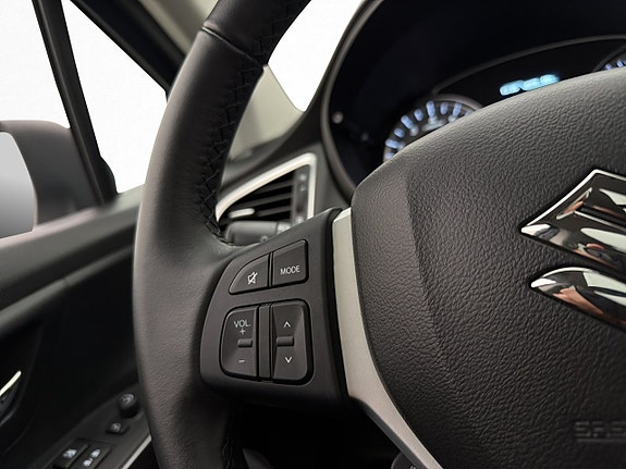 Suzuki S-Cross 14 of 30