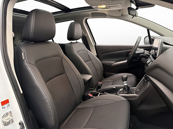 Suzuki S-Cross 24 of 30