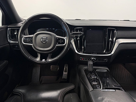 Volvo V60 10 of 20
