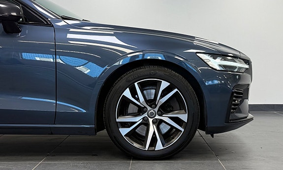 Volvo V60 4 of 20