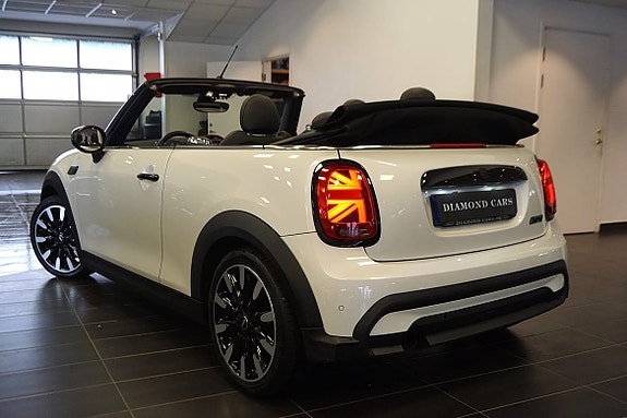 MINI Cooper 5 of 19