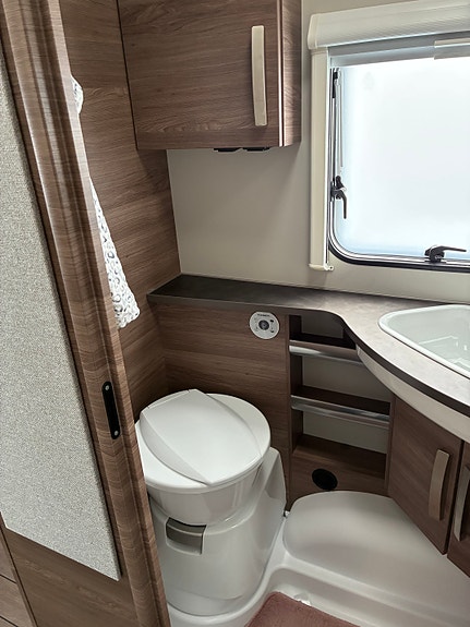Knaus 460 eu sport silver selection långbädd 3 of 6