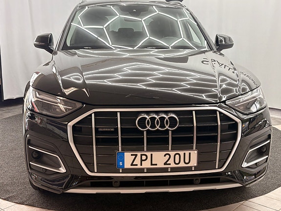 Audi Q5 4 of 19