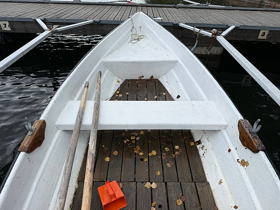 Klassisk roddbåt/eka 4,10 m – åror ingår 3 of 4