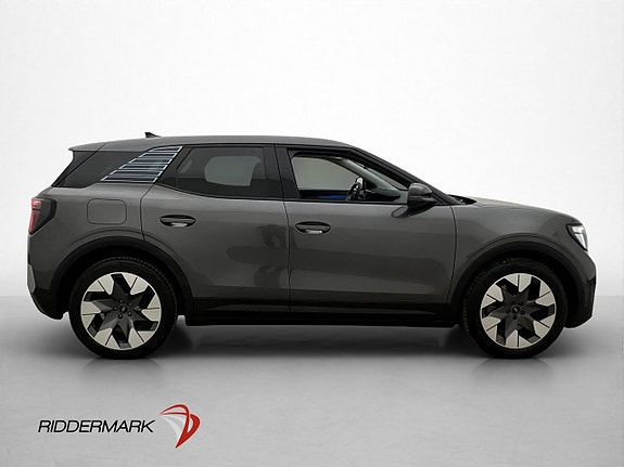 Ford Explorer 9 of 30