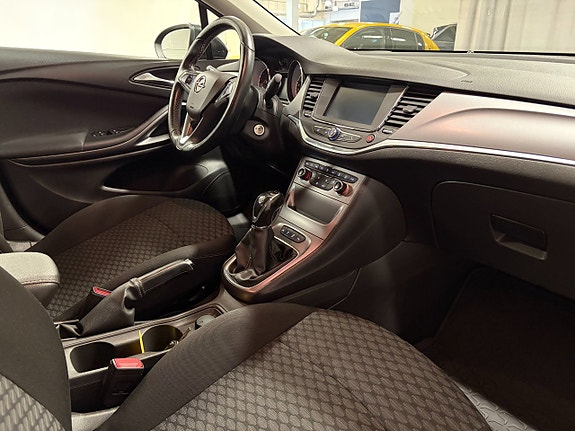 Opel Astra 9 of 13