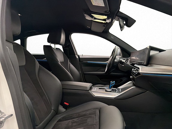 BMW i4 29 of 30