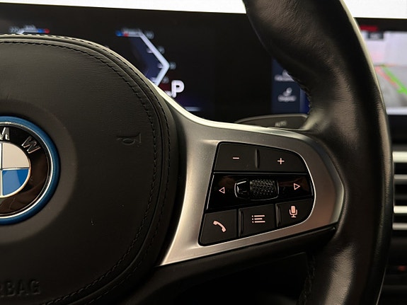 BMW i4 19 of 30
