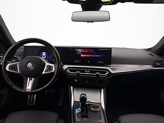 BMW i4 13 of 30
