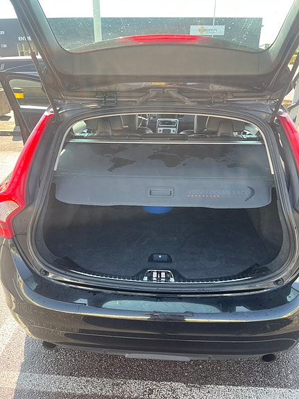 Volvo V60 10 of 11