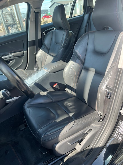 Volvo V60 7 of 11