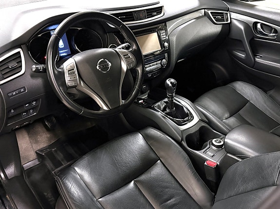 Nissan X-Trail 5 of 17