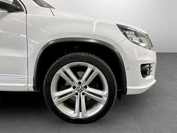 Volkswagen Tiguan 15 of 16
