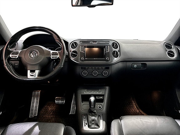 Volkswagen Tiguan 6 of 16