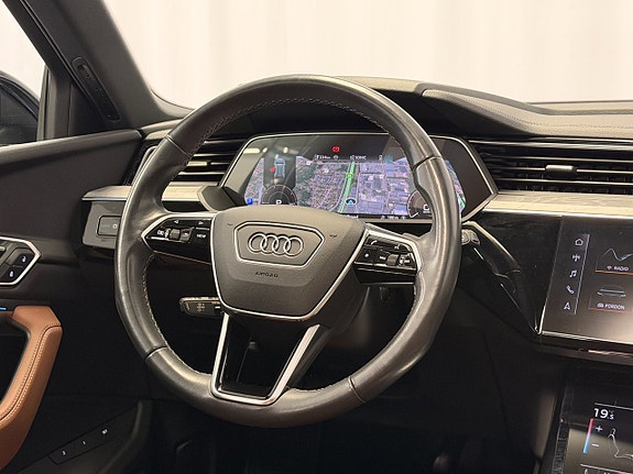 Audi Q8 13 of 16