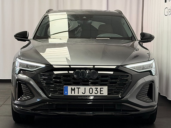 Audi Q8 5 of 16