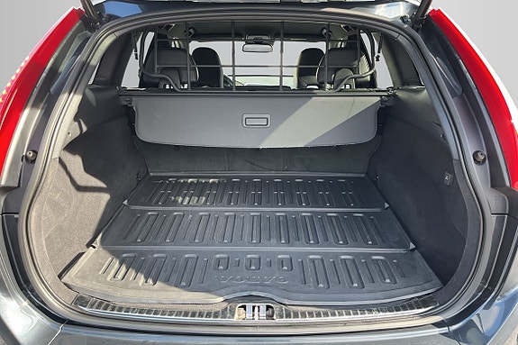 Volvo XC60 9 of 17