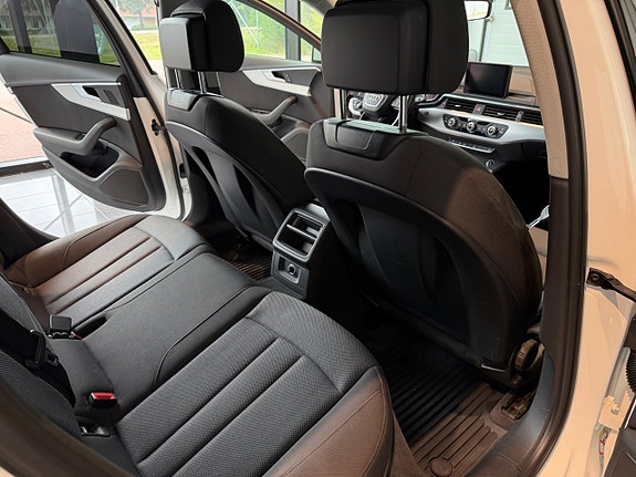 Audi A4 5 of 9