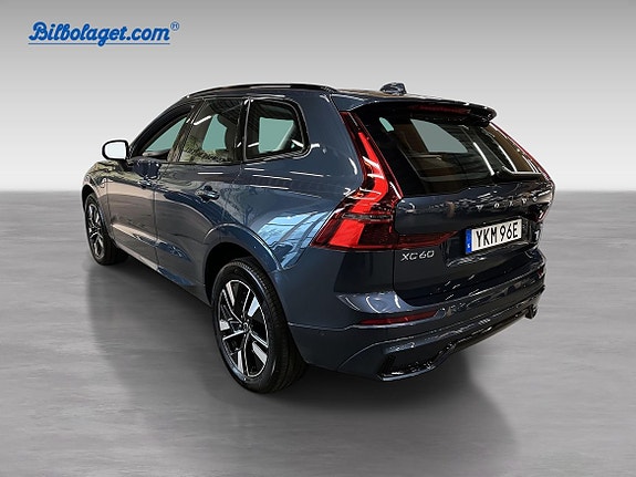 Volvo XC60 8 of 11