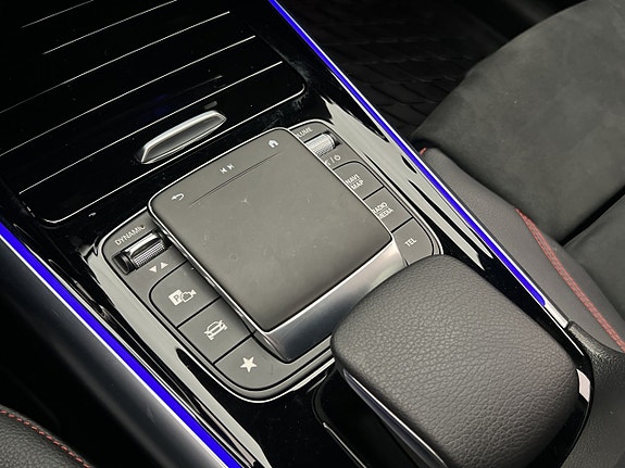 Mercedes-Benz EQA250+ 28 of 30