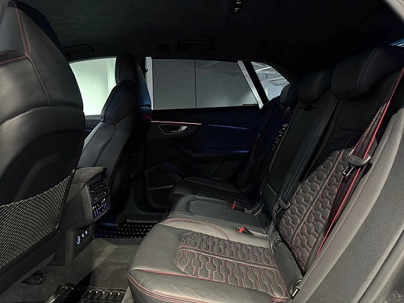Audi RS Q8 24 of 25