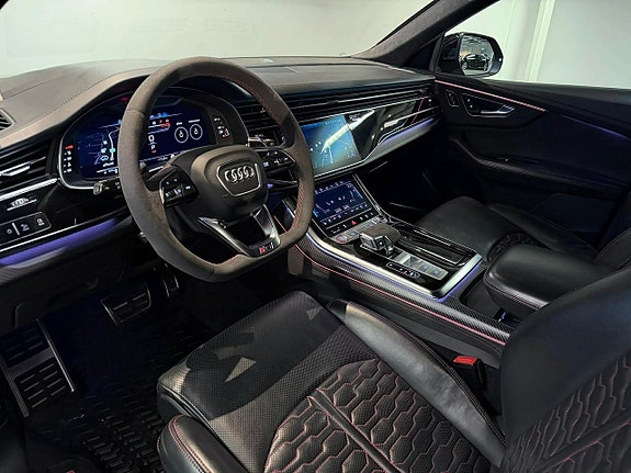 Audi RS Q8 14 of 25
