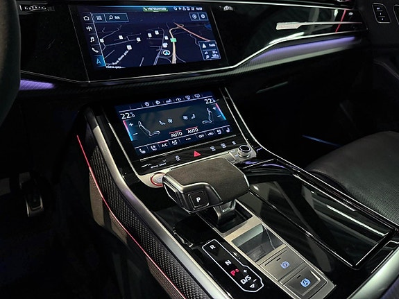 Audi RS Q8 20 of 25
