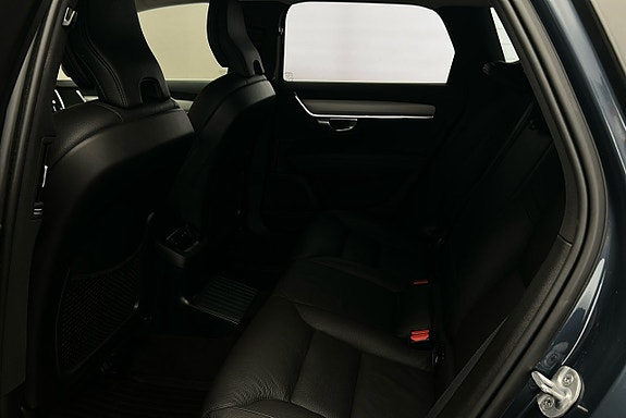 Volvo V90 13 of 29