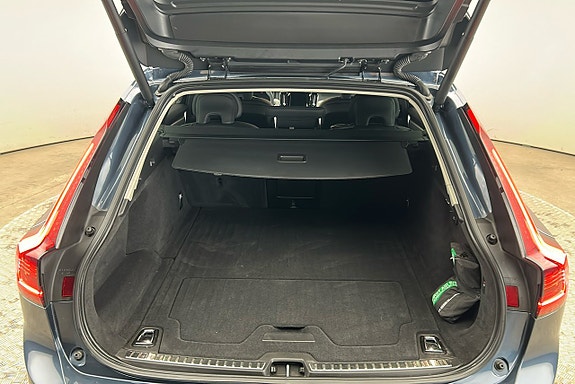 Volvo V90 14 of 29