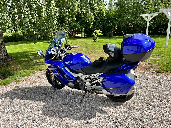 Yamaha FJR1300 3 of 6