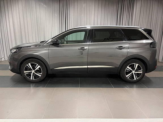 Peugeot 5008 2 of 16