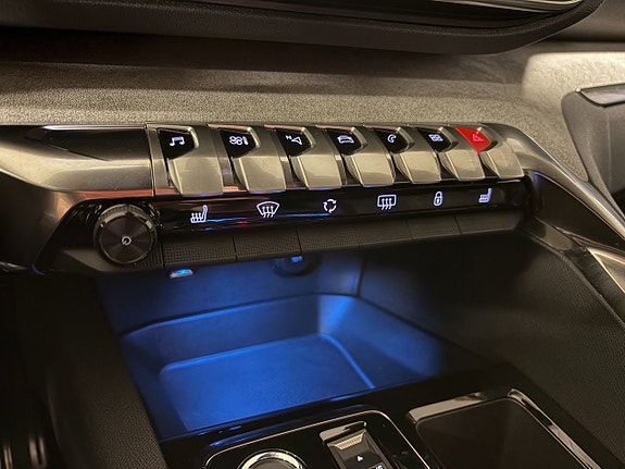 Peugeot 5008 11 of 16