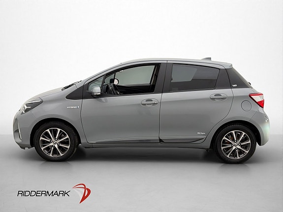 Toyota Yaris 5 of 30