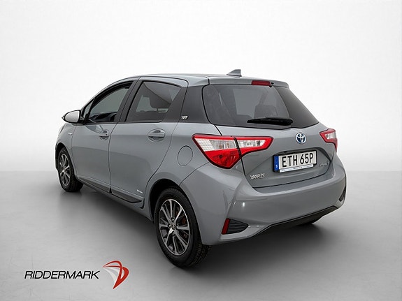Toyota Yaris 6 of 30