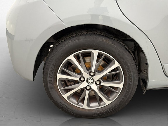 Toyota Yaris 27 of 30