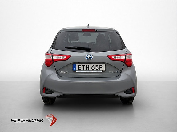 Toyota Yaris 7 of 30