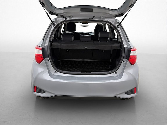 Toyota Yaris 26 of 30