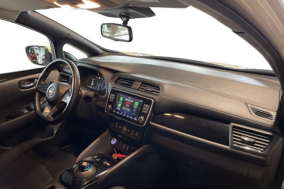 Nissan Leaf 9 of 20