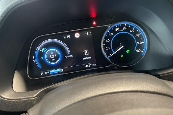 Nissan Leaf 13 of 20