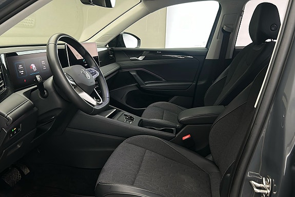 Volkswagen Tiguan 10 of 27