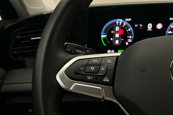 Volkswagen Tiguan 24 of 27