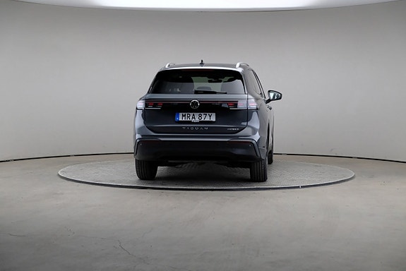 Volkswagen Tiguan 5 of 27