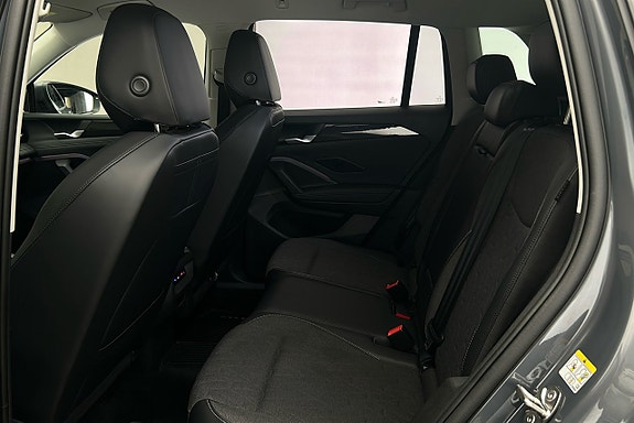 Volkswagen Tiguan 13 of 27