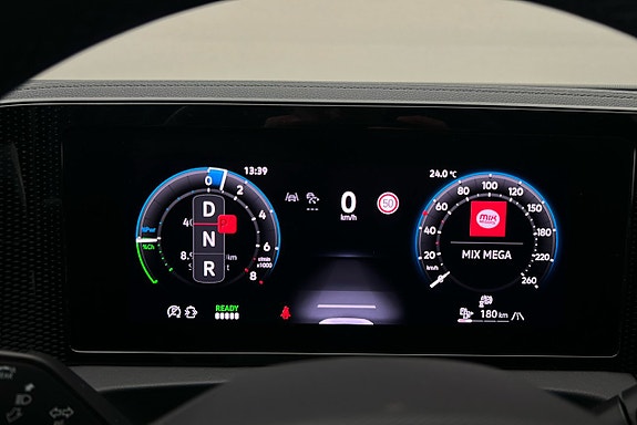 Volkswagen Tiguan 7 of 27