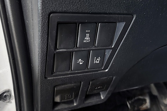 Toyota HiLux 15 of 19