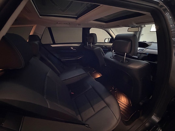 Mercedes-Benz E220 11 of 17
