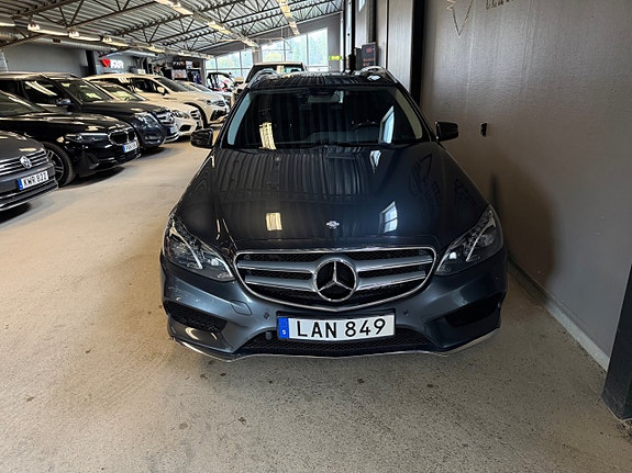 Mercedes-Benz E220 4 of 17